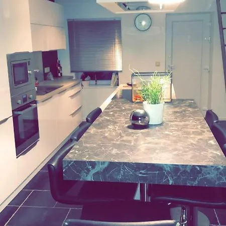 La Holiday home *